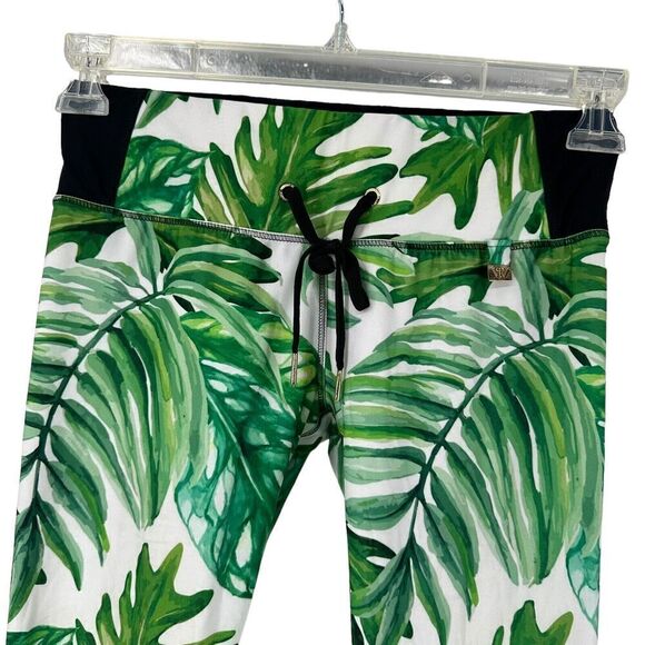 Power Woman Leggings Size M Running Fitted Compression Green Leaf Ankle Fitness - Picture 7 of 10